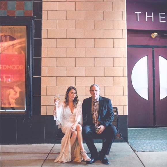 (~);-} Meet Your 5⭐️ Posh Ambassador, Brooke - Picture 3 of 17